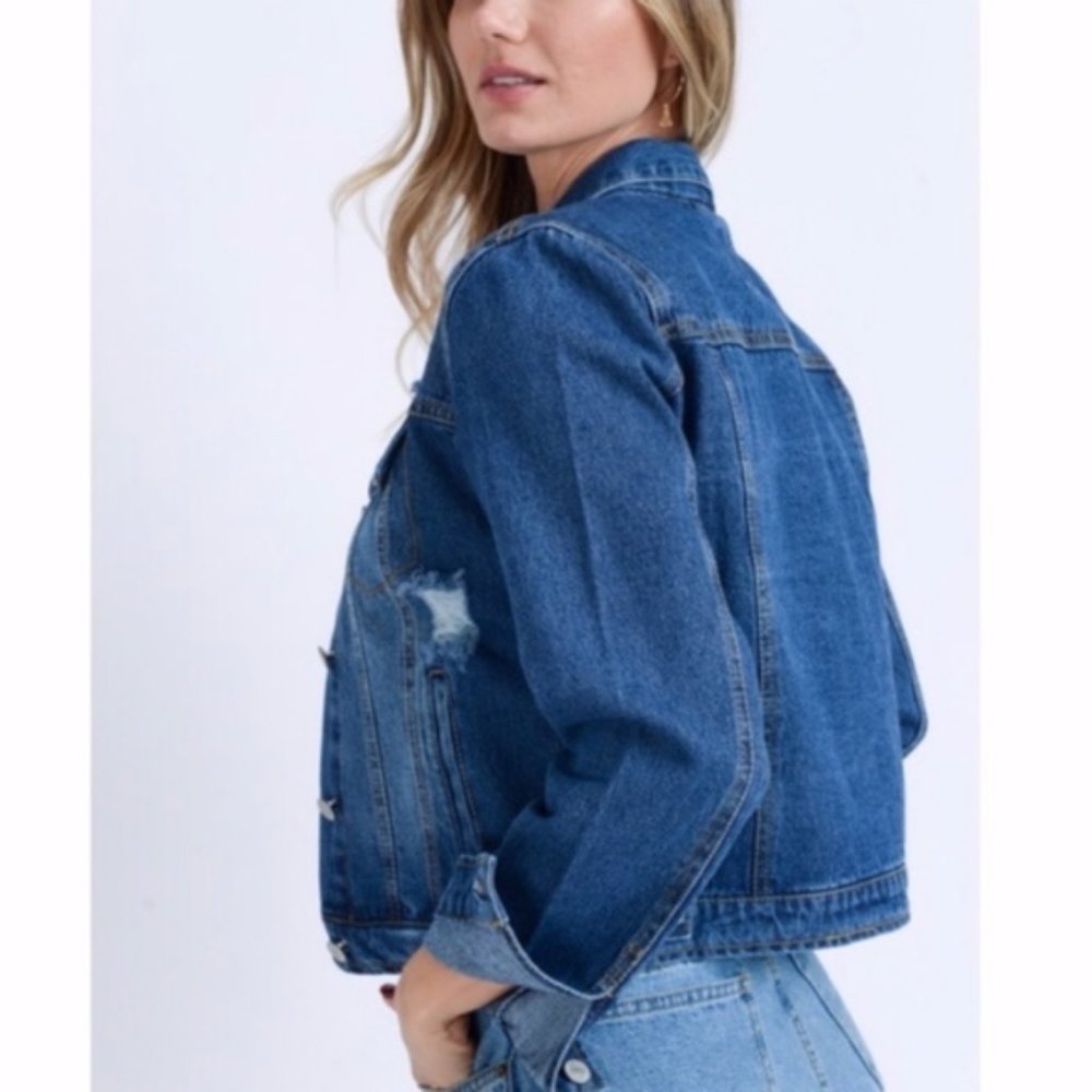 Distressed  boho pocket medium wash Jean Jacket - Picture 3 of 3
